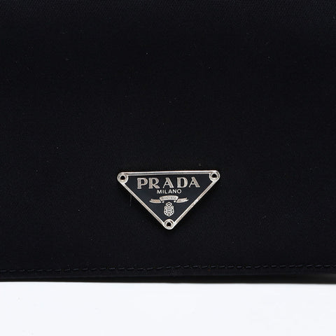 PRADA Nylon triangle logo Bifold Wallet black WS22109