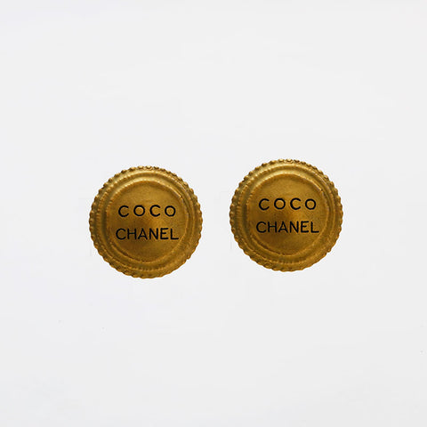 CHANEL 94P logo Earring gold WS22113