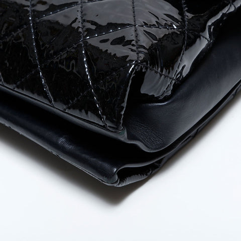 CHANEL No. 19 2014 Patent Leather COCO Mark Matelasse Chain Shoulder Bag black WS22130