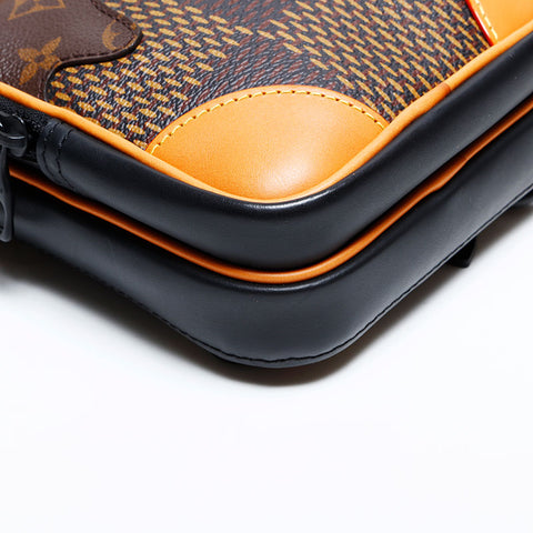 ルイ・ヴィトン LOUIS VUITTON NIGO コラボ ダミエジャイアント アマゾン スリング ショルダーバッグ ブラウン WS22228