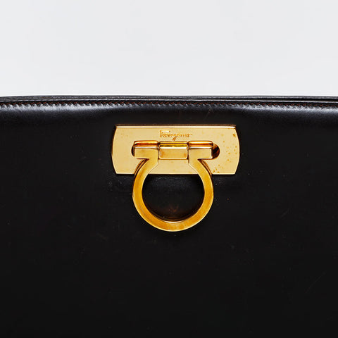 サルヴァトーレフェラガモ Salvatore Ferragamo レザー ガンチーニ ショルダーバッグ ブラウン WS22251