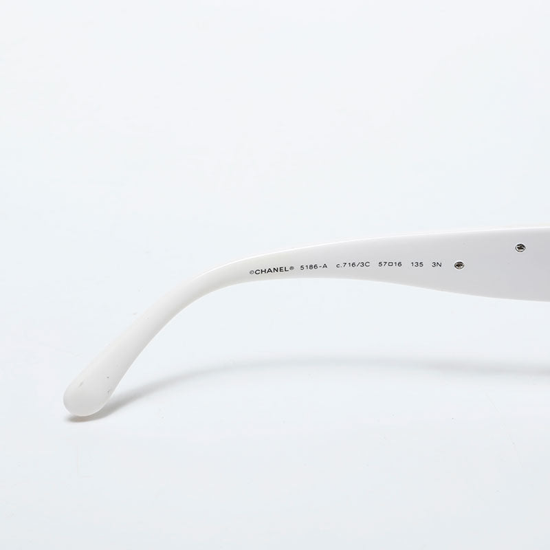 CHANEL カメリア サングラス シャネル CHANEL カメリア サングラス ホワイト WS22326 – NUIR