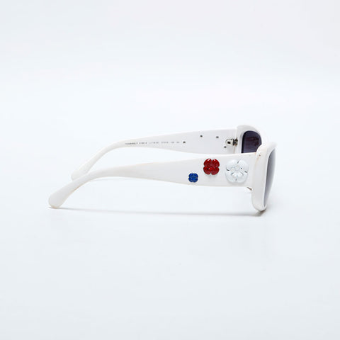 CHANEL Camelia sunglasses white WS22326