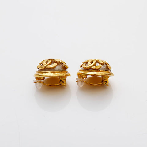 CHANEL 94A COCO Mark 1994 Pearl Round Earring gold WS22360