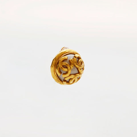 CHANEL 94A COCO Mark 1994 Pearl Round Earring gold WS22360