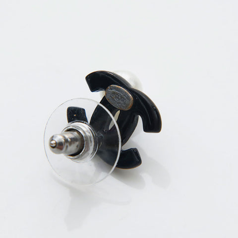 CHANEL 05P COCO Mark Pearl 2005 Pierce black WS22362