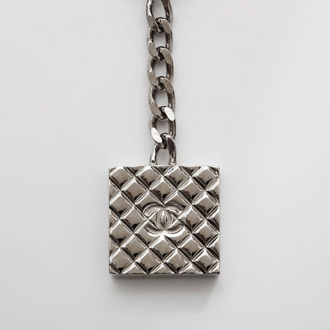 CHANEL 98A COCO Mark 1998 Matelasse Cambon key ring Silver WS22366