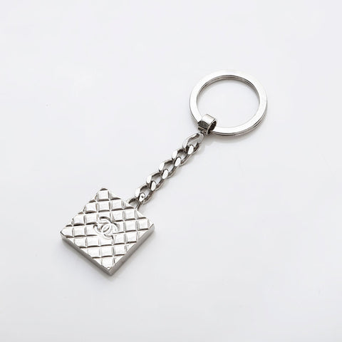CHANEL 98A COCO Mark 1998 Matelasse Cambon key ring Silver WS22366