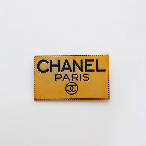 CHANEL Logo Plate Cambon Brooch gold WS22368