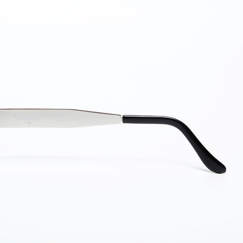 CHANEL Metal frame sunglasses Silver WS22384