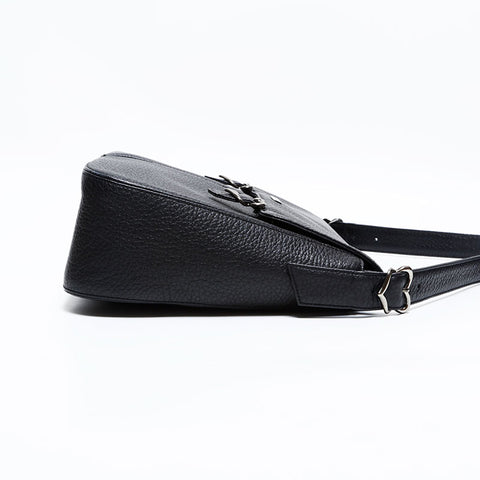 イヴ・サンローラン YVES SAINT LAURENT レザー ハート メッセンジャー ショルダーバッグ ブラック WS22447