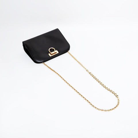 サルヴァトーレフェラガモ Salvatore Ferragamo レザー ガンチーニ ショルダーバッグ ブラック WS22455