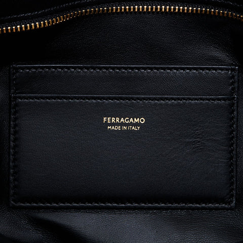 サルヴァトーレフェラガモ Salvatore Ferragamo ヴァラ レザー 2022年 ショルダーバッグ ブラック WS22467