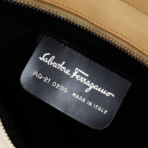 サルヴァトーレフェラガモ Salvatore Ferragamo キャンバス ガンチーニ ショルダーバッグ カーキ WS22498