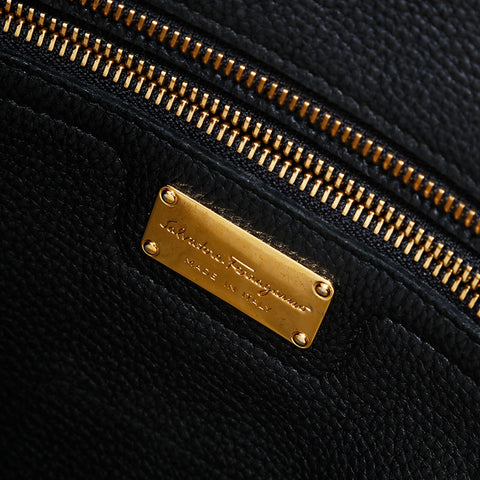 サルヴァトーレフェラガモ Salvatore Ferragamo レザー ミニ エイミー ハンドバッグ ブラック WS22502