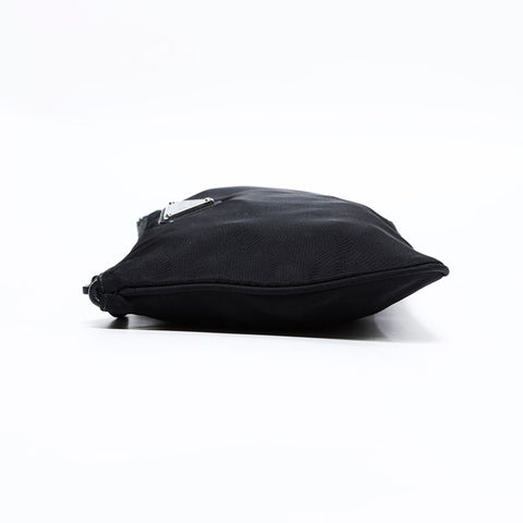プラダ PRADA ナイロン トライアングル ロゴ ポーチ ブラック WS22505
