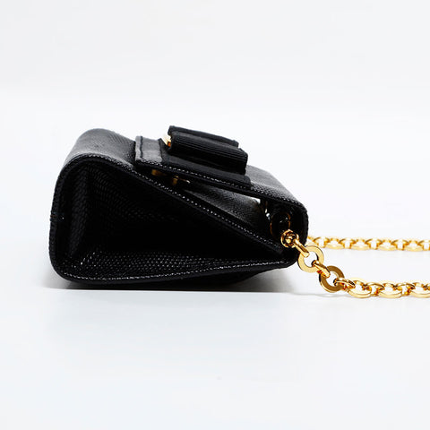 サルヴァトーレフェラガモ Salvatore Ferragamo ヴァラ レザーミニ チェーン ショルダーバッグ ブラック WS22524