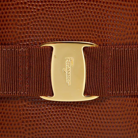 サルヴァトーレフェラガモ Salvatore Ferragamo 型押し レザー ヴァラ 二つ折り財布 ブラウン WS22542
