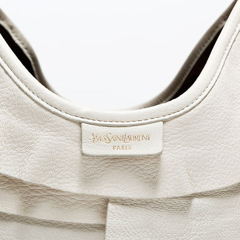 YVES SAINT LAURENT Leather frill Shoulder Bag white WS22571