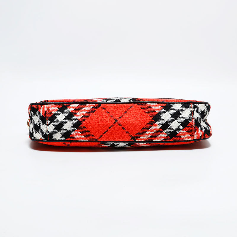 【極美品】バーバリー　ショルダーバッグ　マッケン　レザー　チェーン　ノバチェック 極美品 バーバリー BURBERRY ノバチェック ショルダーバッグ