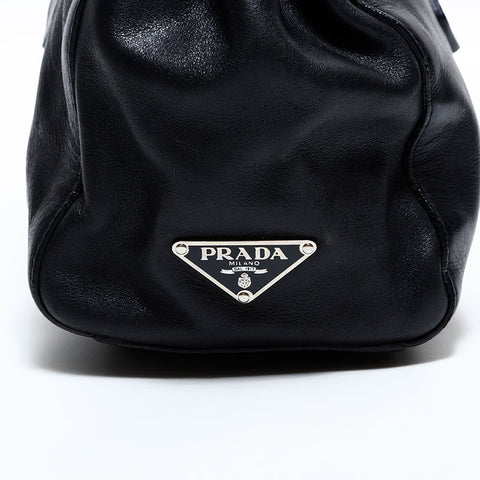 プラダ PRADA レザー ショルダーバッグ ブラック WS22601