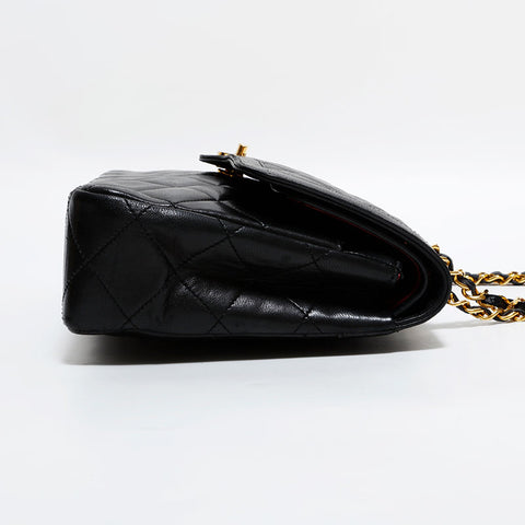 シャネル CHANEL ラムスキン パリ限定 マトラッセ チェーン ショルダーバッグ ブラック WS22604