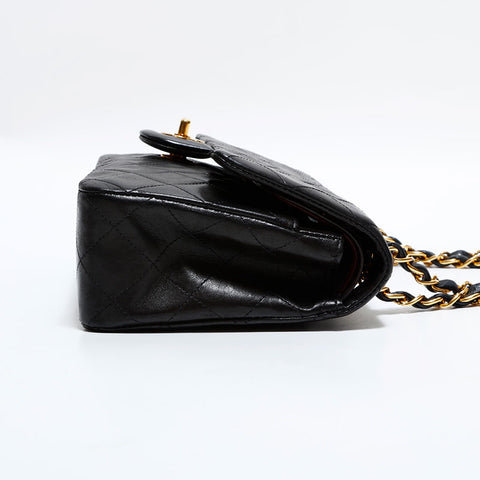 シャネル CHANEL 5番台 1997-1999 ダブルフラップ ラムスキン マトラッセ 23 ショルダーバッグ ブラック WS22615
