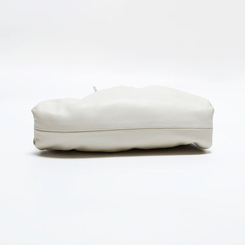 ボッテガヴェネタ BOTTEGAVENETA ミニ ザ ポーチ レザー ショルダーバッグ ホワイト WS22619