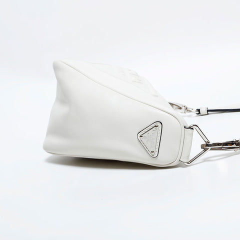 プラダ PRADA レザー トライアングル ショルダーバッグ ホワイト WS22644
