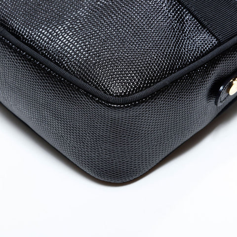 サルヴァトーレフェラガモ Salvatore Ferragamo 型押しレザー ヴァラ ショルダーバッグ ブラック WS22692
