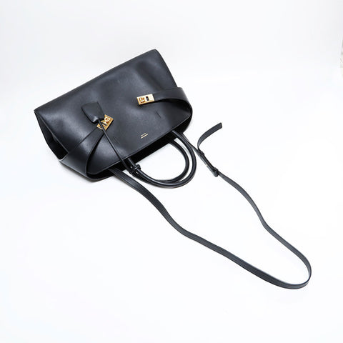 サルヴァトーレフェラガモ Salvatore Ferragamo ハグ Hug レザー ハンドバッグ ブラック WS22700