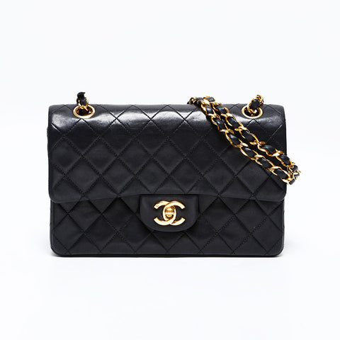 CHANEL 0-Serie 1986-1988 Doppelklappe Matelasse-Lammleder 23 Mini-Umhängetasche schwarz WS22718