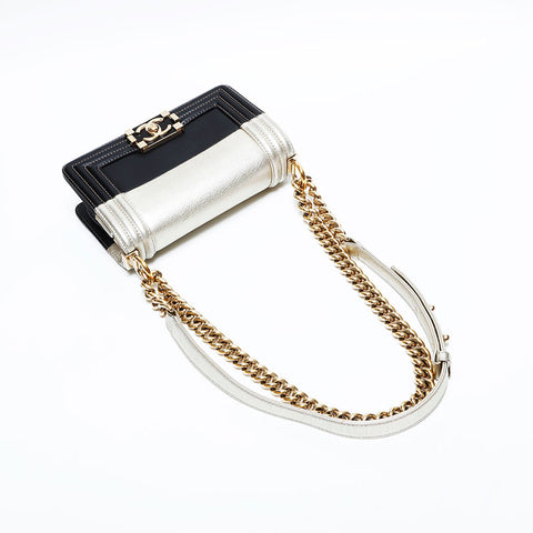 シャネル CHANEL 21番台 2015-2016 ミニ ボーイ バイカラー ショルダーバッグ ブラック シルバー WS22814