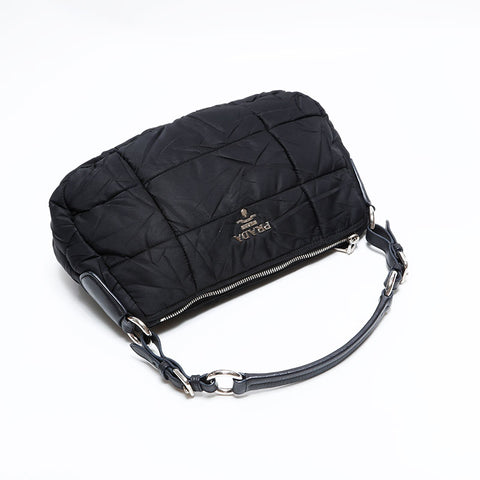 プラダ PRADA ナイロン ホーボー キルティング ショルダーバッグ ブラック WS22819