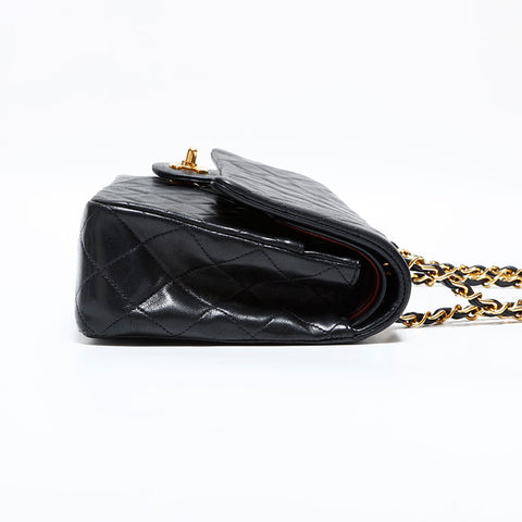 CHANEL No. 2 1991-1994 Double Flap Matelasse 25 Chain Lambskin Shoulder Bag black WS22850