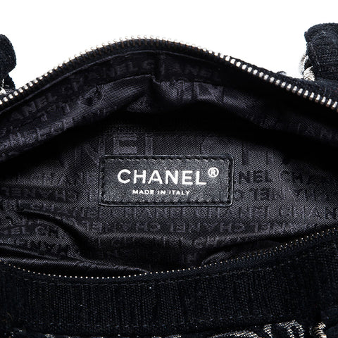 CHANEL 10 Series Canvas 2005-2006 Chain Motif Shoulder Bag black WS22869