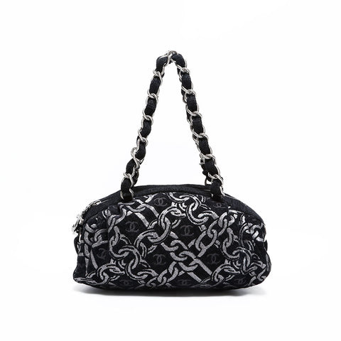 CHANEL 10 Series Canvas 2005-2006 Chain Motif Shoulder Bag black WS22869