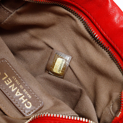 CHANEL No. 26 2018-2019 Leather Bicolor Chain Shoulder Bag Red WS22872