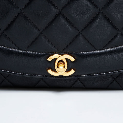 シャネル CHANEL 2番台 1991-1994 ラムスキン ダイアナ 25 チェーン マトラッセ ショルダーバッグ ブラック WS22896