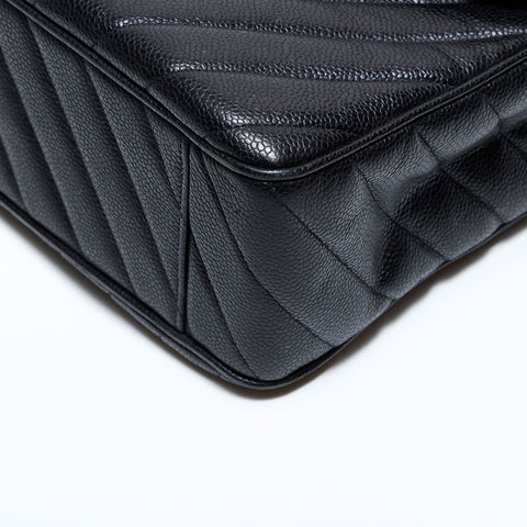 CHANEL No. 2 Big Matrasse Chevron Caviar Chain 1991-1994 Shoulder Bag black WS22898