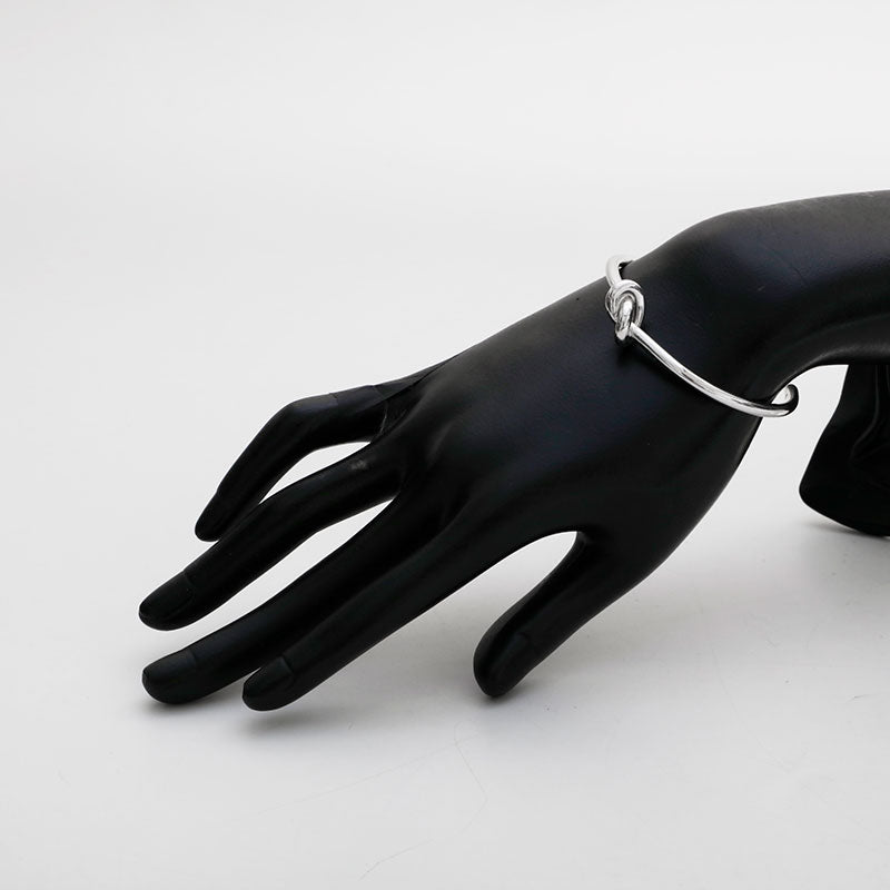 セリーヌ CELINE ノット バングル ブレスレット シルバー