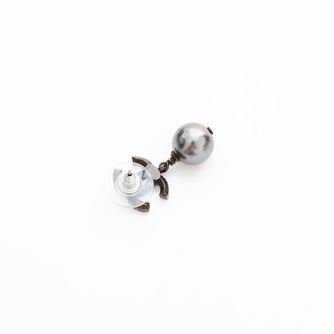 CHANEL B10A 2010 COCO Mark Pearl Pierce black WS22962