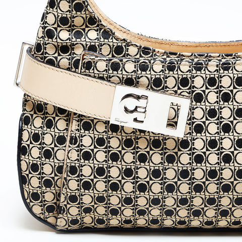 Salvatore Ferragamo Gancini canvas Shoulder Bag beige WS22975
