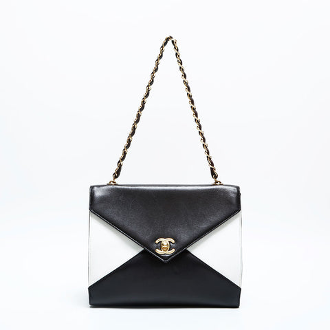CHANEL No. 5 1997-1999 Leather Two-Tone Letter Flap Handbag black WS23006