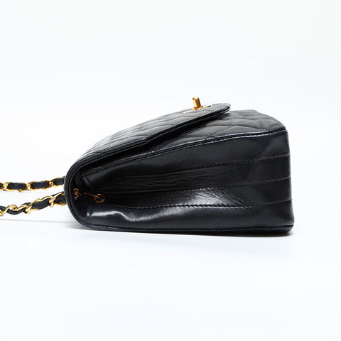 CHANEL No. 1 1989-1991 Lambskin Matelasse Chain Shoulder Bag black WS23134