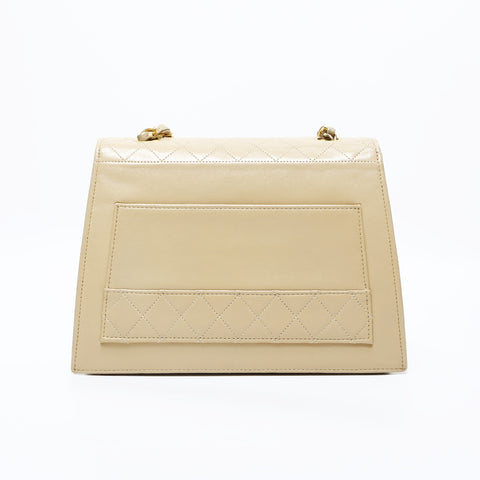 CHANEL No. 1 1989-1991 Lambskin Flap Chain Diamond Stitch Shoulder Bag beige WS23158