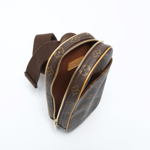 LOUIS VUITTON 2004 Monogram Pochette Gange Waist bag Brown WS23198