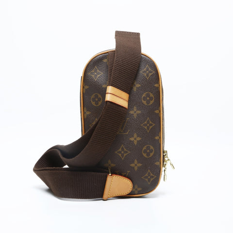 LOUIS VUITTON 2004 Monogram Pochette Gange Waist bag Brown WS23198