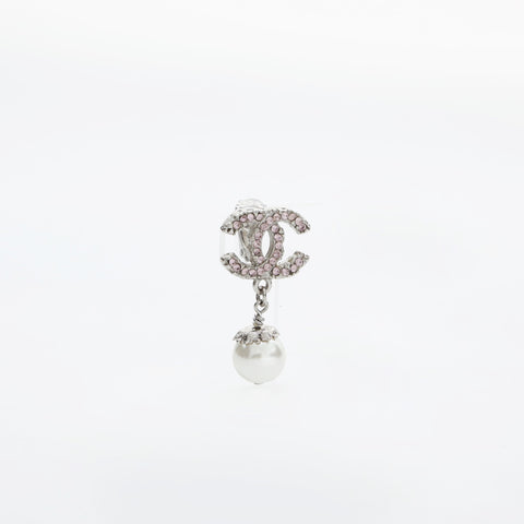 CHANEL A13C 2013 COCO Mark Rhinestone Pearl Drop Earring Silver WS23201