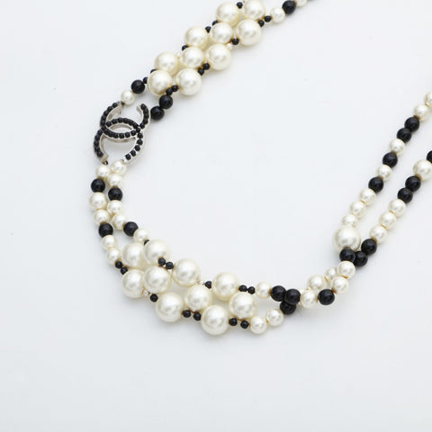 CHANEL 03C 2003 Belt COCO Mark Pearl Necklace white WS23205